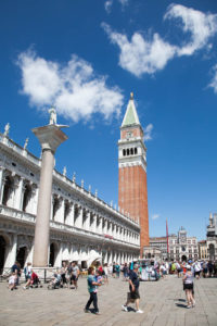 Het San Marco plein in Venetie