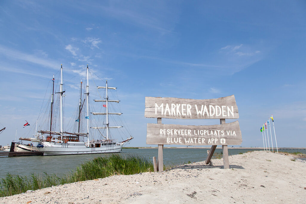 De haven van de Marker Wadden