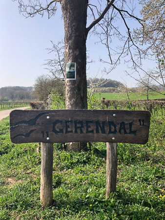 Bord bij de toegang tot het Gerendal