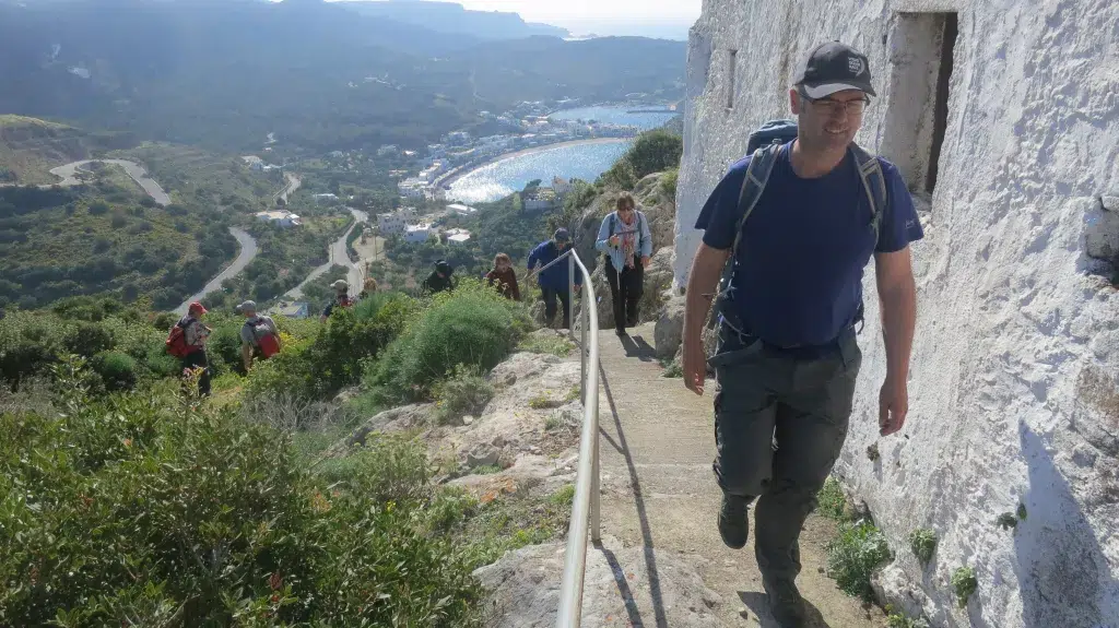 Wandelen met Frank van Weerde, eigenaar van Pyrgos House, op het Griekse eiland Kythira