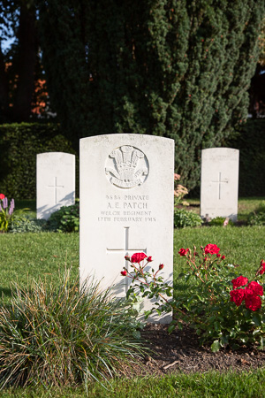 Grafzerk op de Britse militaire begraafplaats in Ieper